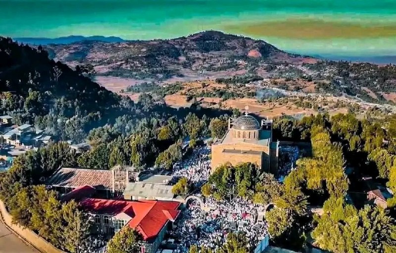 የመልአኩ ቅዱስ ገብርኤል ዓመታዊ በዓለ ንግሥ  በቁልቢ ቅዱስ ገብርኤል ቤተክርስቲያን  እና በሐዋሳ ቅዱስ ገብርኤል ቤተክርስቲያን በድምቀት ተከበረ።